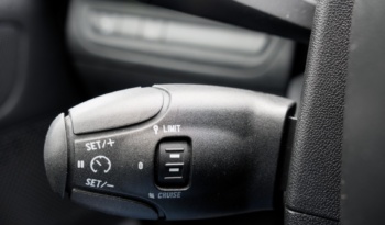 Peugeot 2008 full