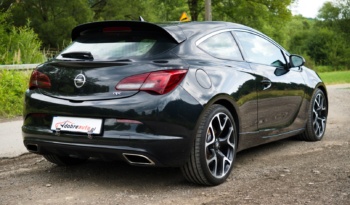 Opel Astra OPC full