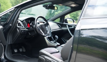 Opel Astra OPC full