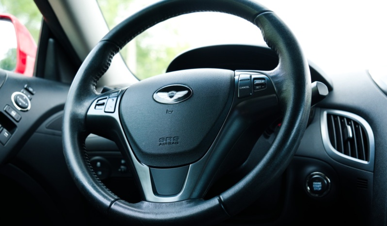 Hyundai Genesis Coupe full