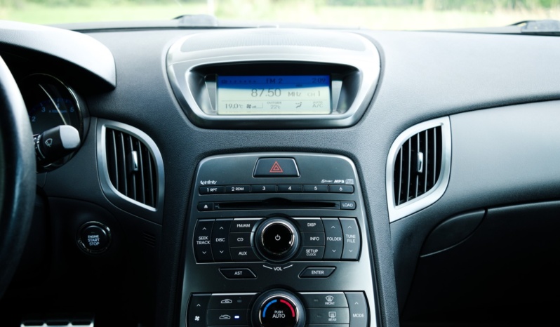 Hyundai Genesis Coupe full
