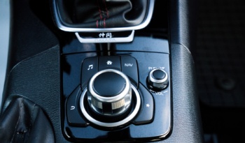 Mazda 3 full