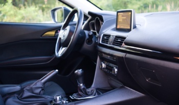 Mazda 3 full
