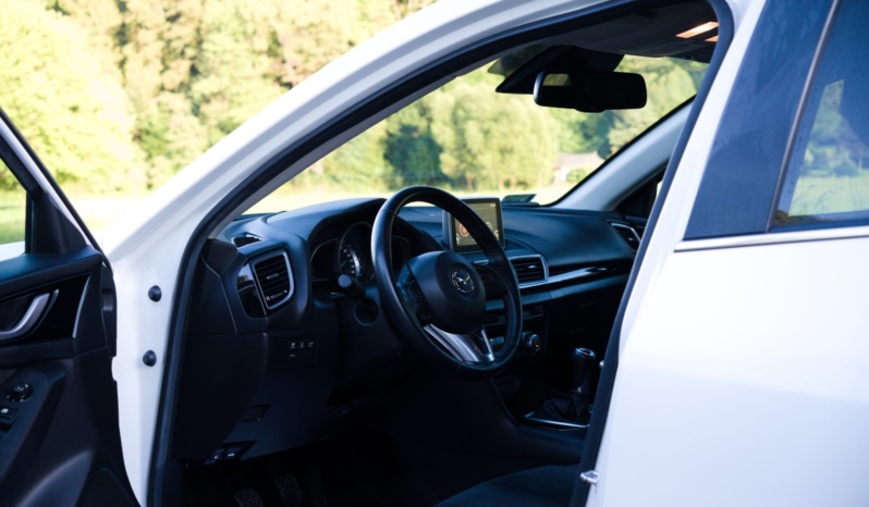 Mazda 3 full