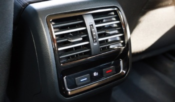 Volkswagen Passat full