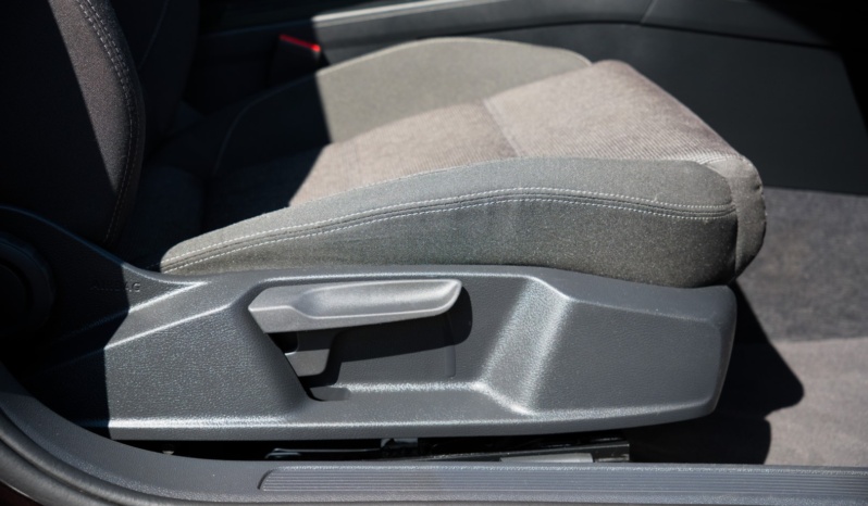 Volkswagen Passat full