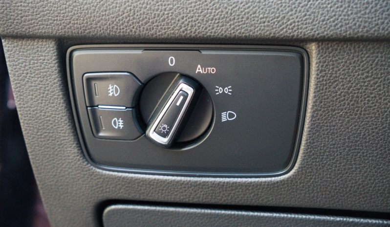 Volkswagen Passat full