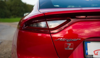 Kia Stinger full