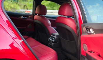 Kia Stinger full