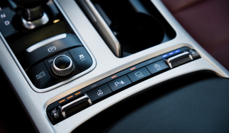 Kia Stinger full