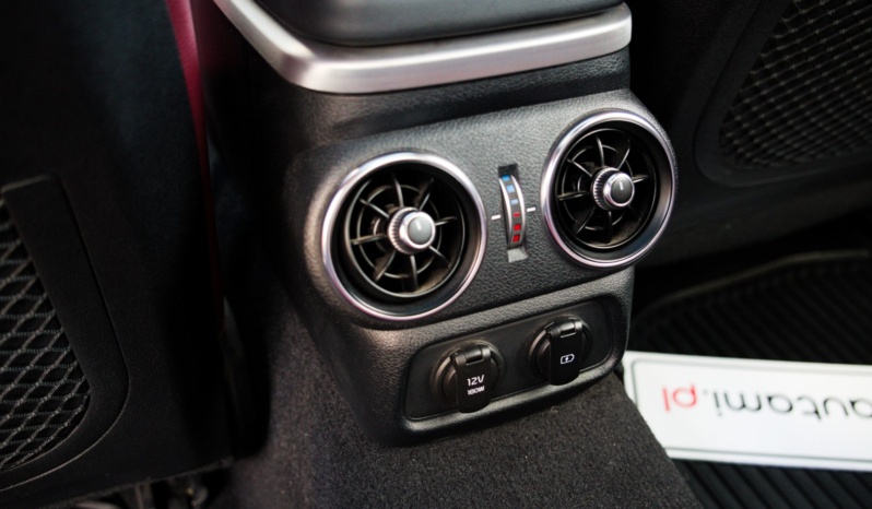 Kia Stinger full