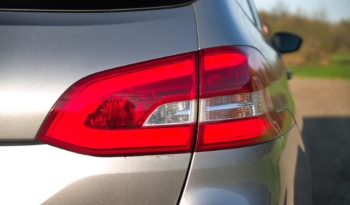 Peugeot 308 GT full