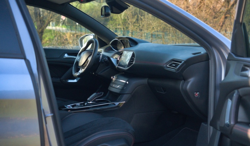 Peugeot 308 GT full