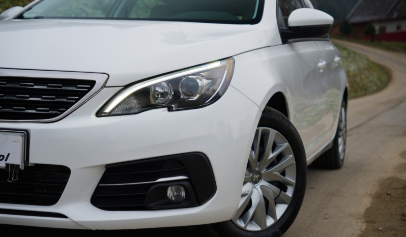Peugeot 308 full