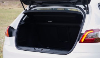 Peugeot 308 full