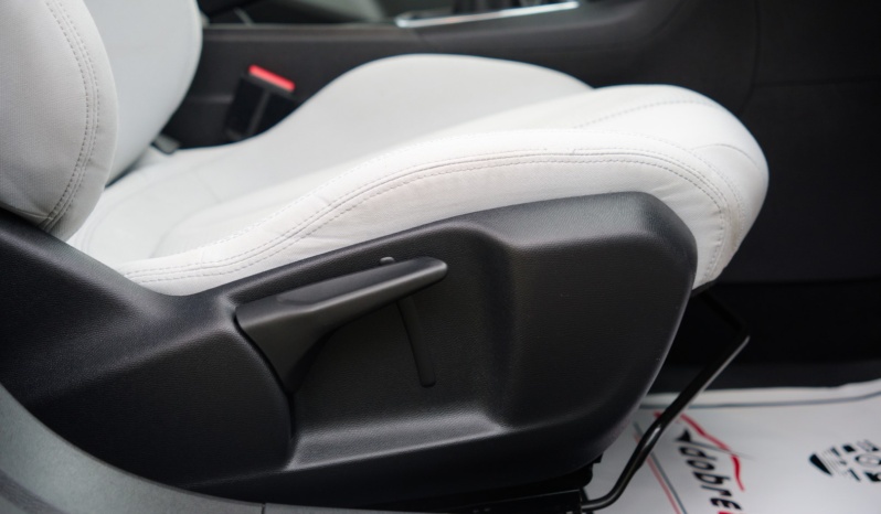 Peugeot 308 full