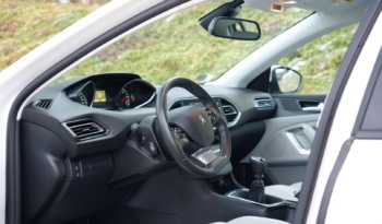 Peugeot 308 full