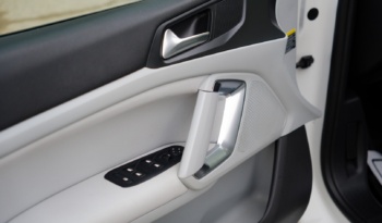 Peugeot 308 full
