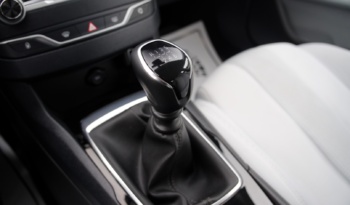 Peugeot 308 full