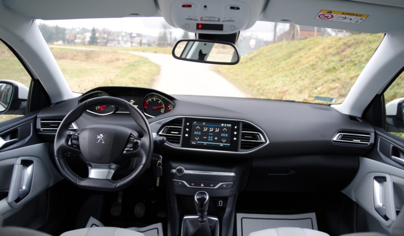 Peugeot 308 full