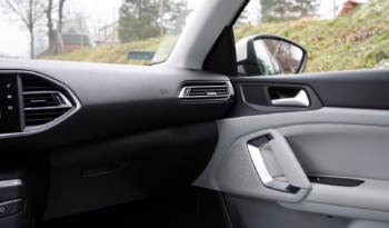 Peugeot 308 full