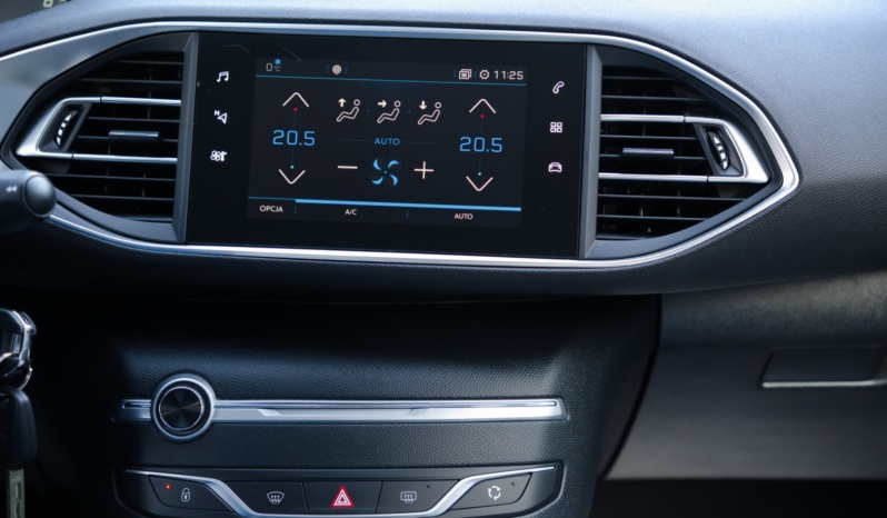 Peugeot 308 full