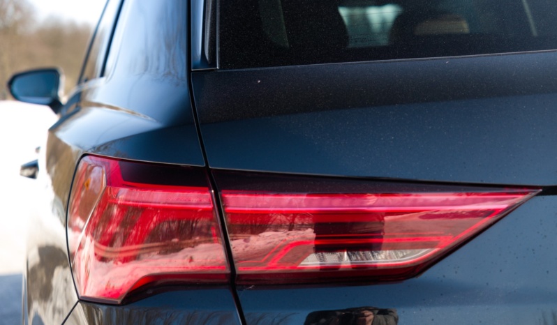 Audi Q3 4×4 full