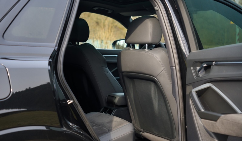 Audi RSQ3 4×4 full
