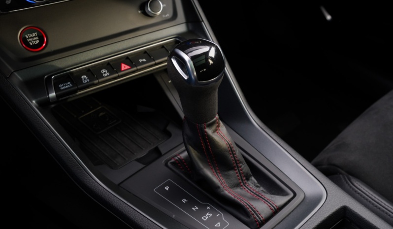 Audi RSQ3 4×4 full