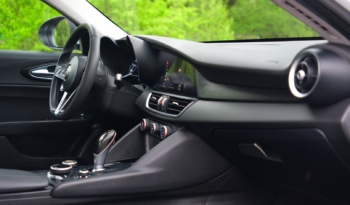 Alfa Romeo Giulia full