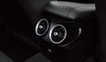 Alfa Romeo Giulia full