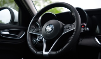 Alfa Romeo Giulia full