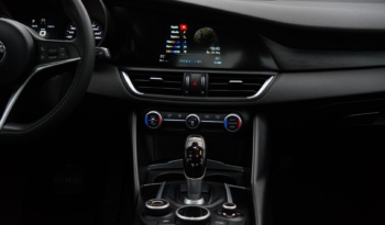Alfa Romeo Giulia full