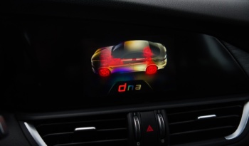 Alfa Romeo Giulia full