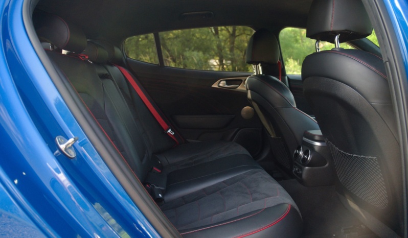 KIA Stinger full