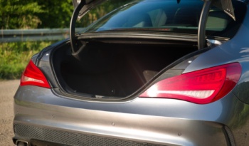 Mercedes CLA full
