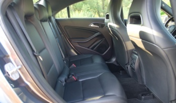 Mercedes CLA full