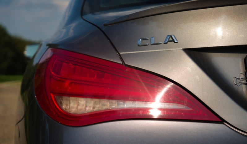 Mercedes CLA full