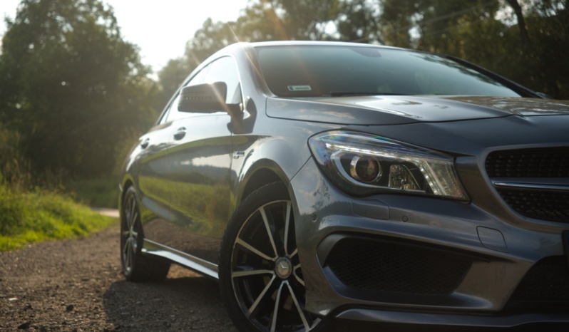 Mercedes CLA full