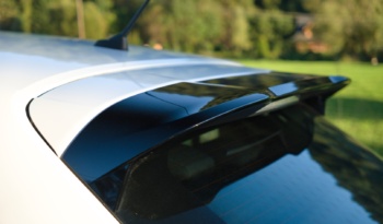Peugeot 208 full