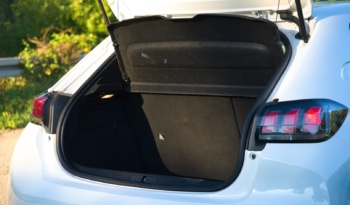 Peugeot 208 full