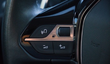 Peugeot 208 full