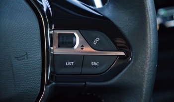 Peugeot 208 full