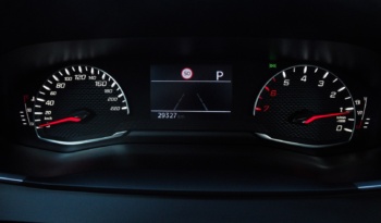 Peugeot 208 full