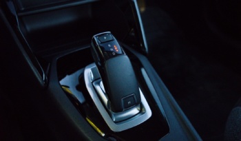 Peugeot 208 full