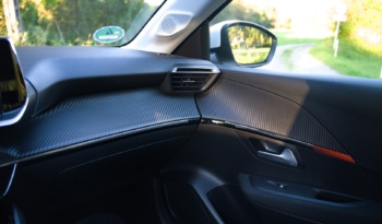 Peugeot 208 full