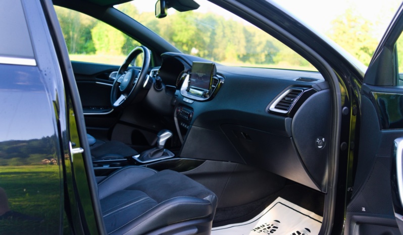 KIA XCeed full