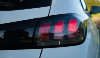 Peugeot 208 full