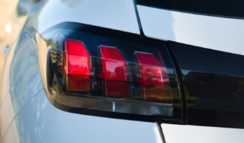 Peugeot 208 full
