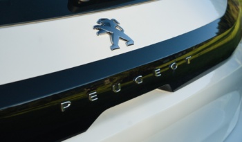 Peugeot 208 full